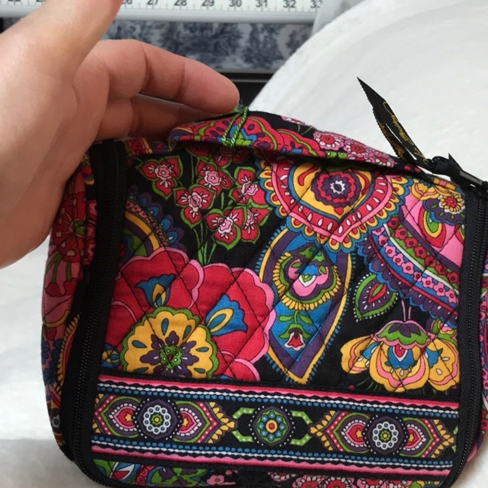 Small hanging cosmetic bag